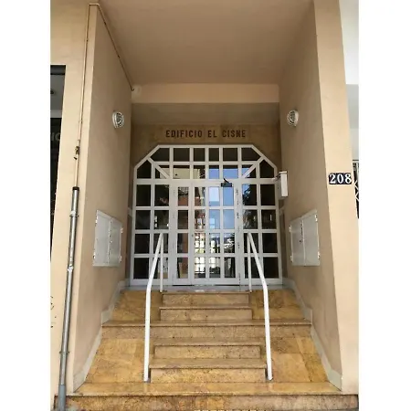 Fantastic Penthouse, First Line Beach, Centric *